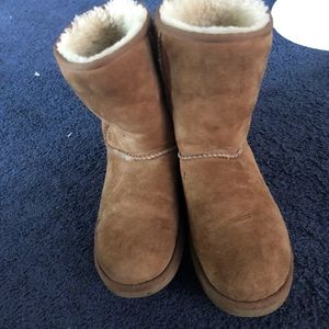 UGGs